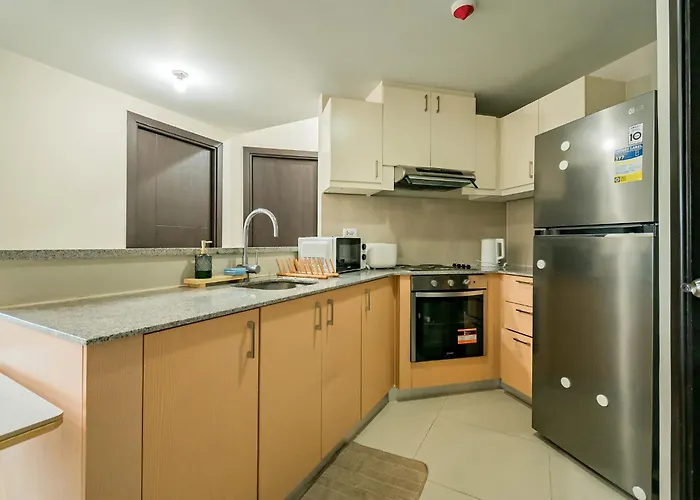 Celeste Serenity 2br Uptown Parksuits Bgc With Dryer Apartment Manila