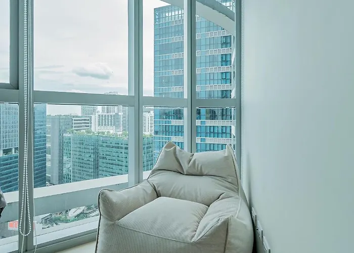 Celeste Serenity 2br Uptown Parksuits Bgc With Dryer
